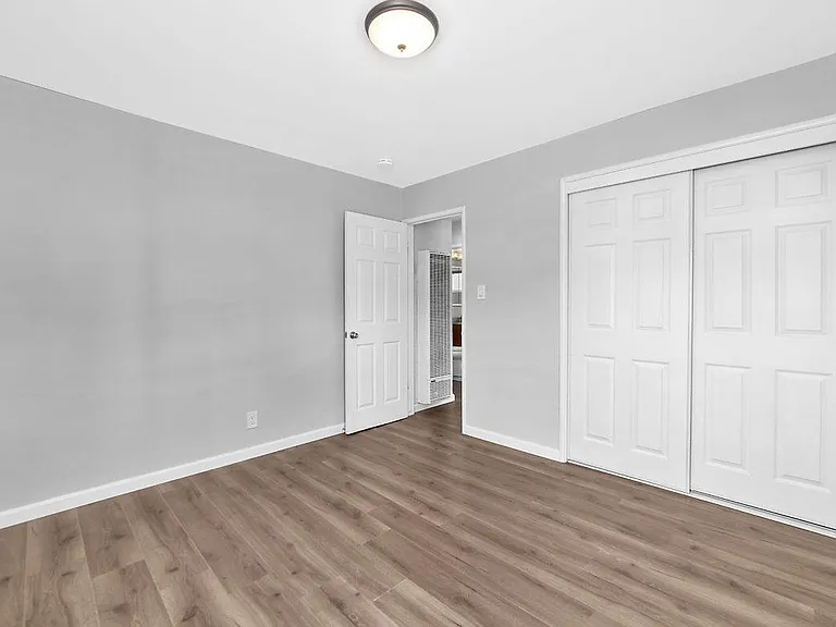 745 Liberty St — Photo 9