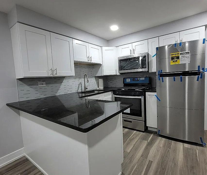 1st image of 8715 W Summerdale Ave