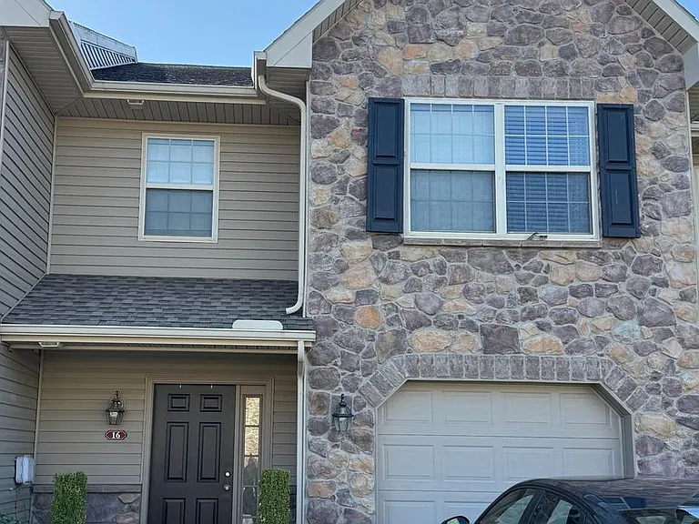 16 Brook Side Dr — Photo 1