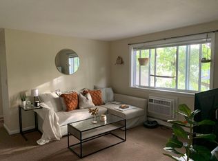288 Pine St #B7, Bristol, CT 06010