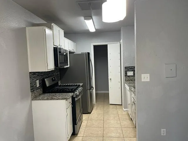 2 bed, 2.0 bath, 948 sqft, $1,495 — Photo 4