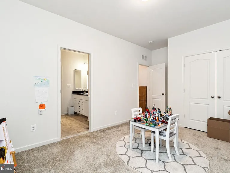 32 Chalice Flower Ct — Photo 13