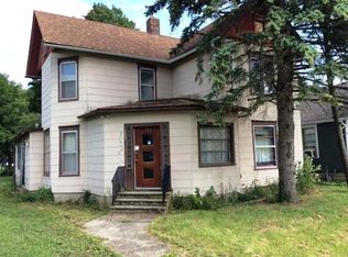 202 S Jackson St, Flanagan, IL