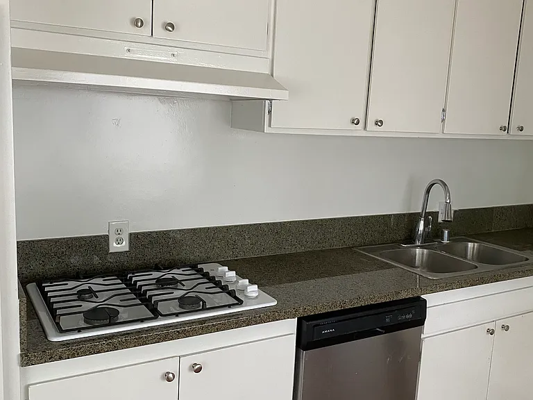 1019 Orange Grove Ave #3 — Photo 5