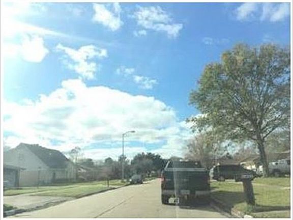 5th image of 16626 Ben Nevis Dr