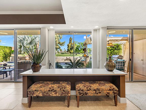 3rd image of 208 Kavenish Dr #208