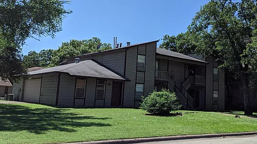 2410 Bosque Dr #D Photo 1