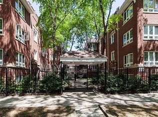 910 W Agatite Ave #1, Chicago, IL 60640