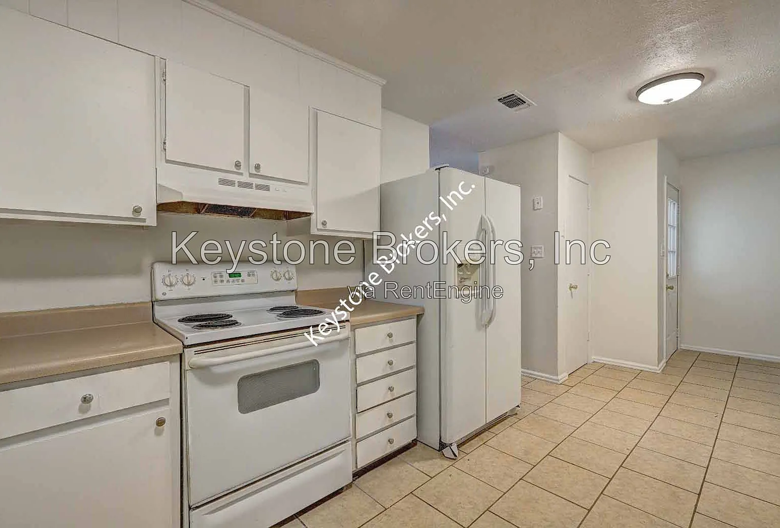 3 bed, 1.5 bath, 1036 sqft, $950 — Photo 4