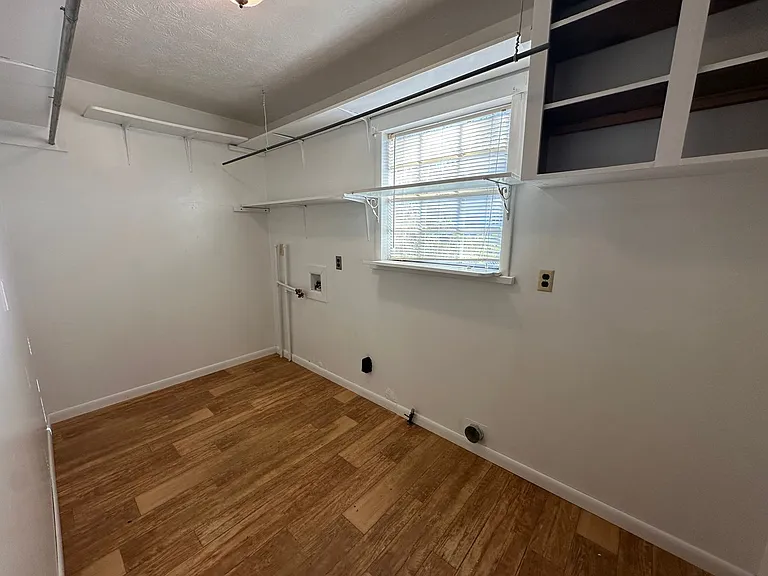 1405 Circle Dr — Photo 12