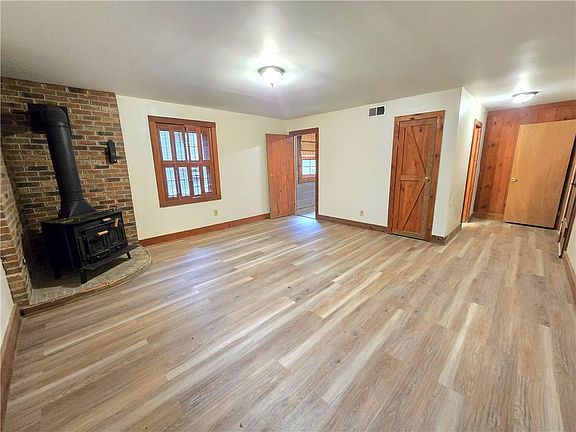 5th image of 1181 Greentree Pkwy