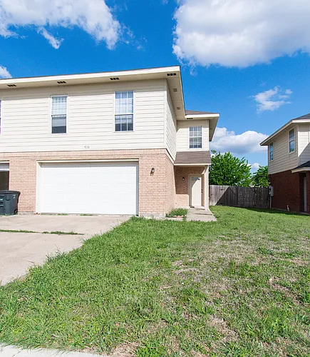 5804 Hamza Cir Photo 1