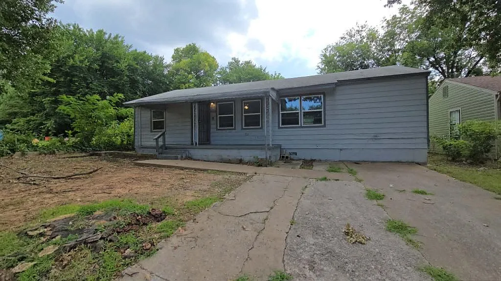 4522 N Johnstown Ave — Photo 1