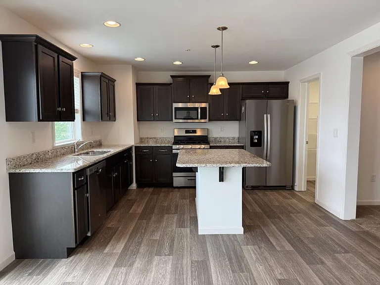 1614 Haralson Dr — Photo 10