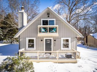 2072 Hawksbill Rd, Mc Gaheysville, VA 22840