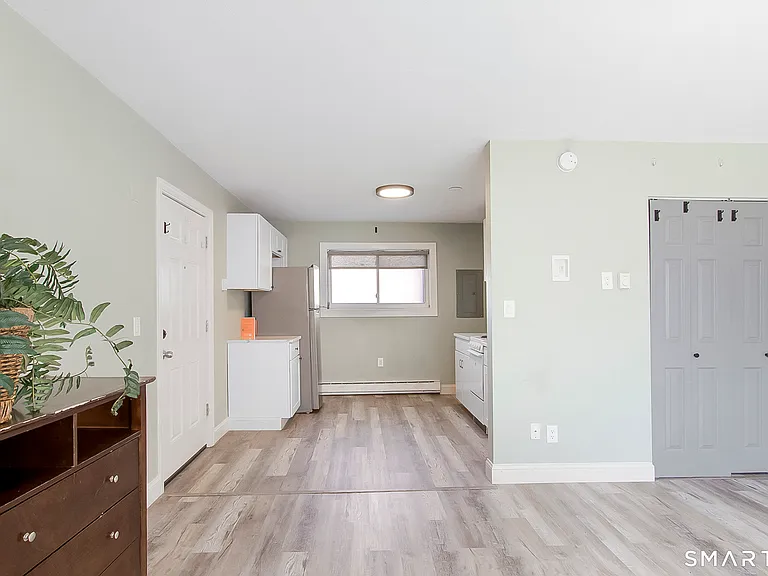 36 Woodbury Ave #2B — Photo 4