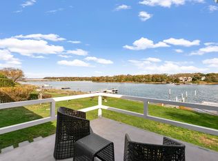 31 Harbor Dr, Sag Harbor, NY 11963