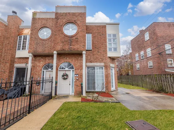 5424 S Ellis Ave APT A, Chicago, IL 60615