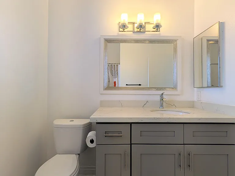 2584 S Centinela Ave #7 — Photo 23