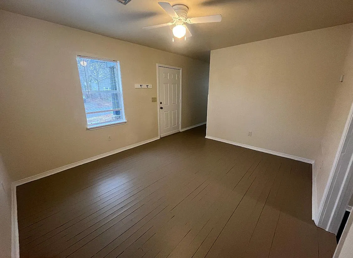 709 N Grant Ave — Photo 4