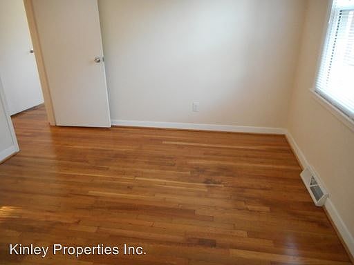 2nd image of 336 Bradford Dr APT 16