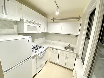 Rented by MOTION New York