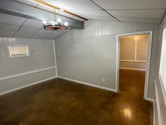 4th image of 422 W Hutchison St APT 103