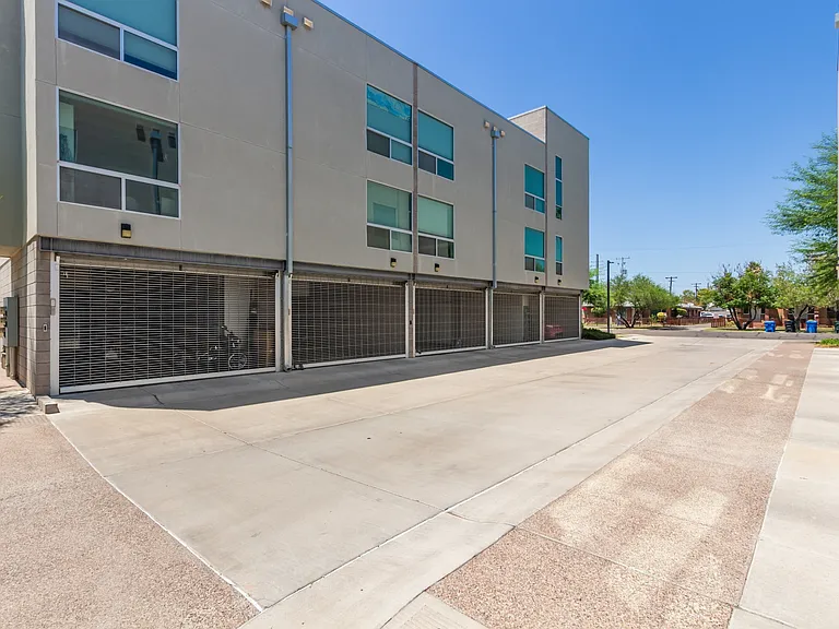 727 E Portland St #3 — Photo 15