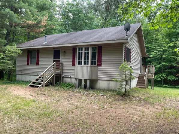8725 W River Rd, Irons, MI 49644