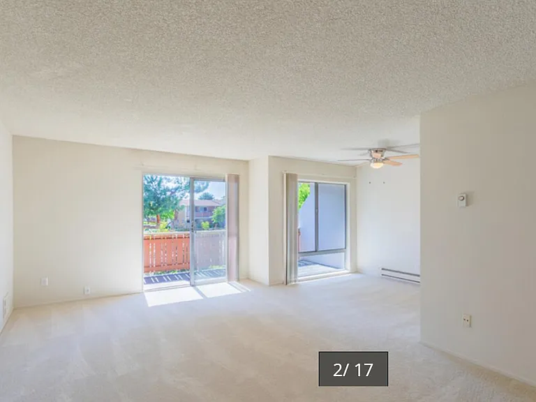 Oakridge Apartments — Photo 13