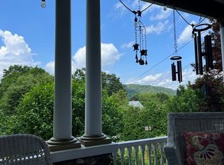 7 Pleasant St, Shelburne, MA 01370