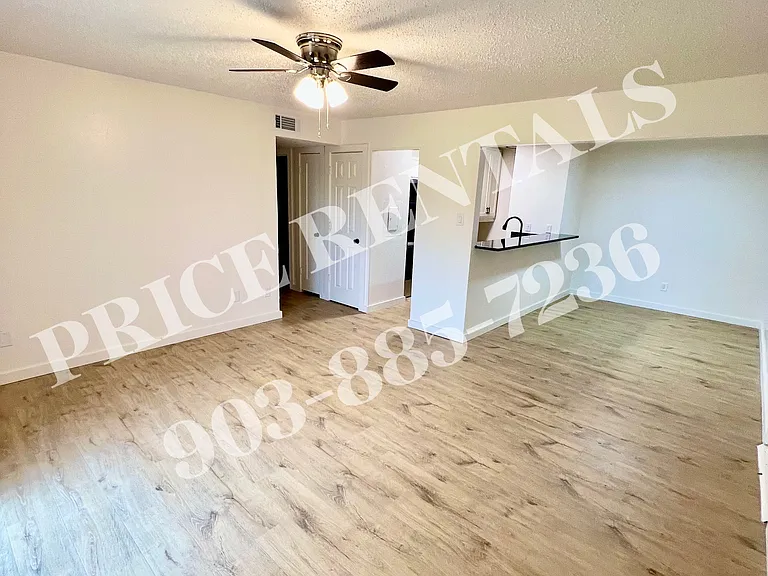 201 W Spence St #6-A — Photo 2