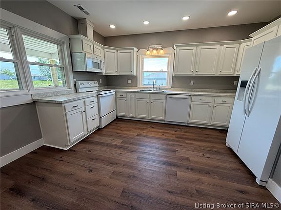 5th image of 3856 Ten Dollar Road SE
