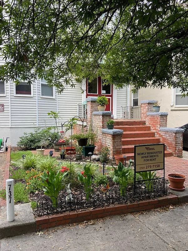 4 bed, 987 sqft, $2,225 — Photo 2