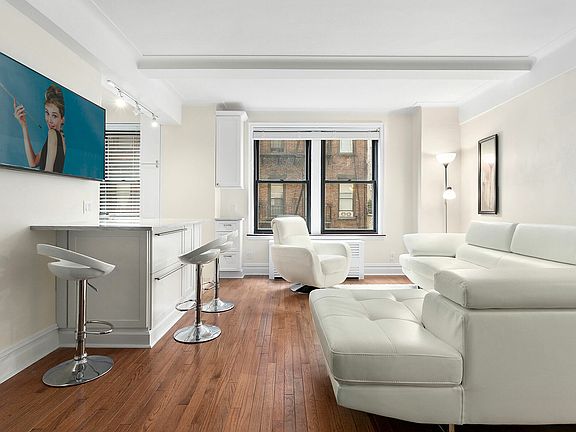 2nd image of 308 E 79th St #2GH
