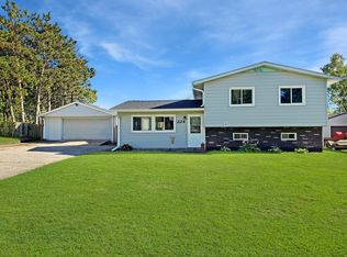 224 Neitzel Dr, Holmen, WI 54636