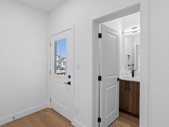 3rd image of 723 158th Ave NW