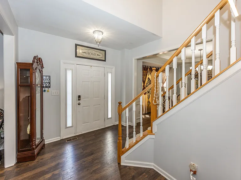 5889 Pebblestream Dr — Photo 6