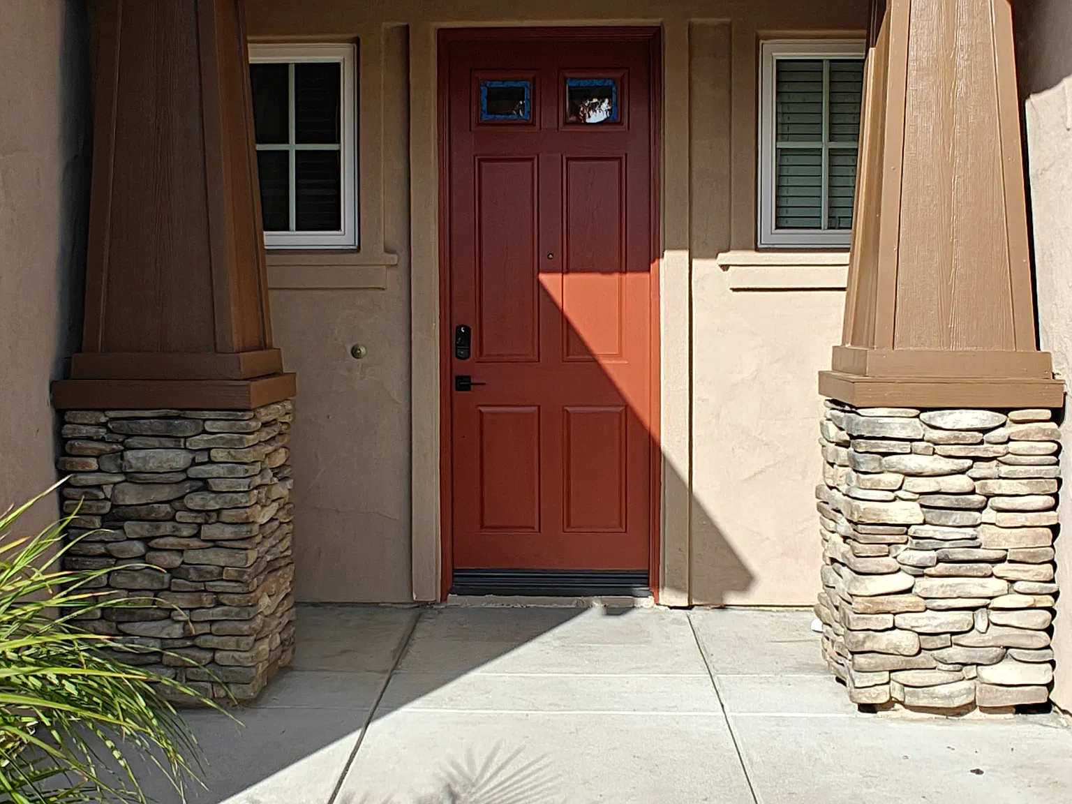4 bed, 3.5 bath, 2528 sqft, $4,199 — Photo 3