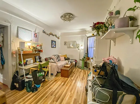 21-27 33rd Street 4P image 1 of 8