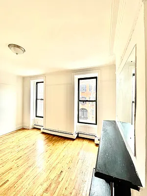Rented by Pear NYC LLC | media 3