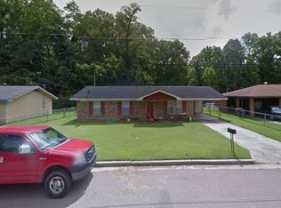 401 Cairo Dr, Vicksburg, MS 39180