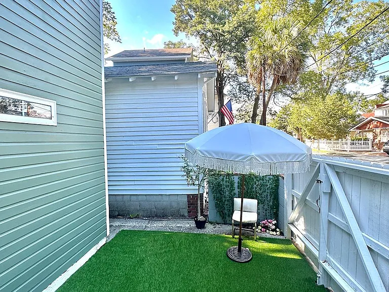 22 Maverick St — Photo 23