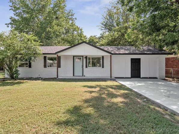 909 W 6th St, Claremore, OK 74017