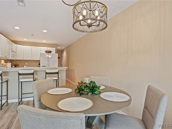 3rd image of 288 Cedar Glen Dr Unit 4D