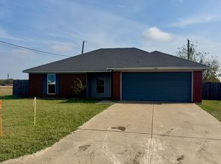 136 Chris Ct, Alvarado, TX 76009
