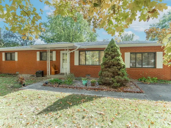 6287 E Roselyn Dr, Mooresville, IN 46158