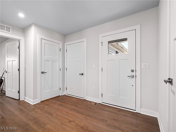 4th image of 34725 Maurer Blvd