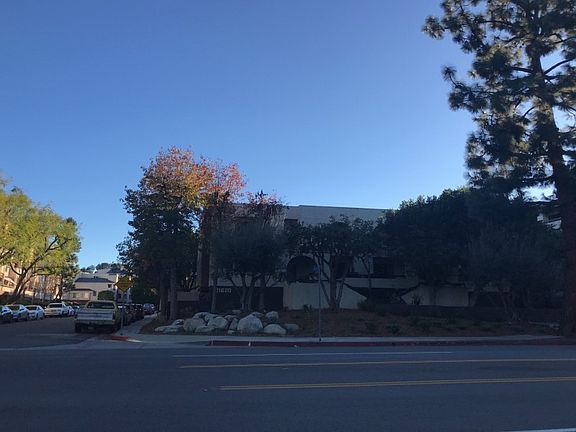 4th image of 21650 Burbank Blvd Unit 116