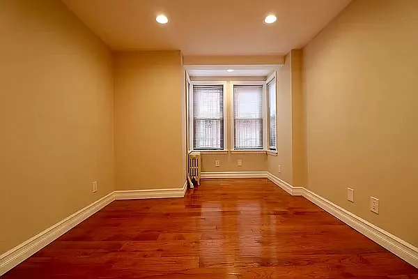 Rented by Garfield Realty  | media 19